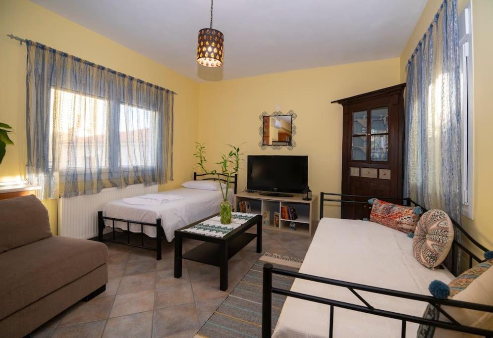 Appartement Μάνια à Pythagóreion Extérieur photo